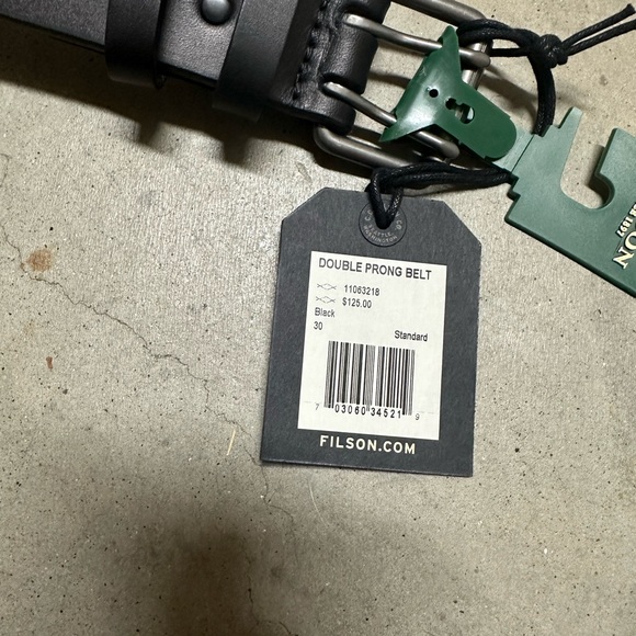 NWT Filson Double Prong Belt Black Bridle Leather Made in USA Mens - Picture 3 of 6